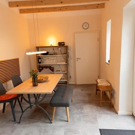Apartment Charmantes Ruhiges Quartier Im Herzen Der Altstadt Monchengladbach